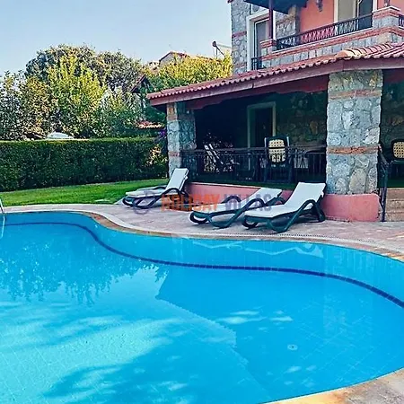 Larissa * Fethiye